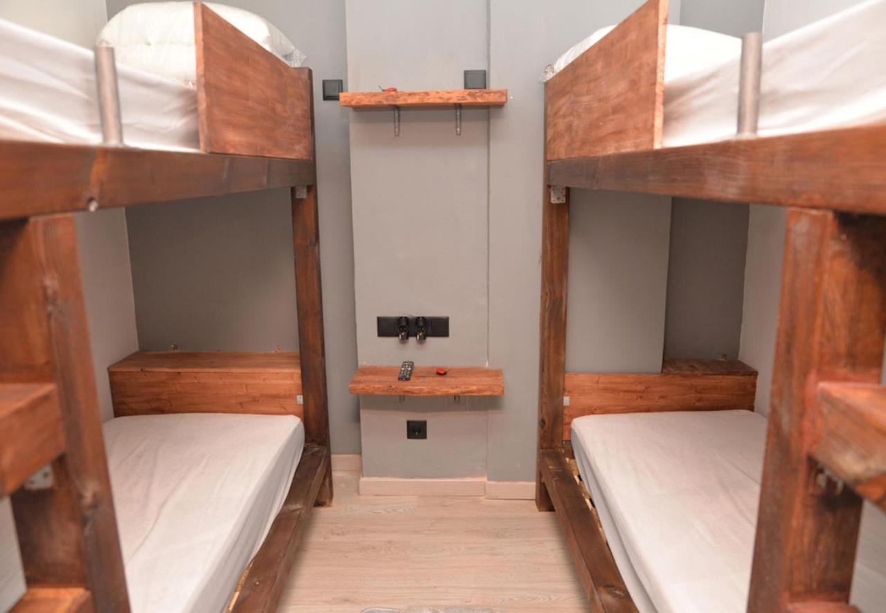 Апартаменти Triplex Rustico-Moderno Hasta 18 Plazas - Pobla De Lillet Ла-Побла-да-Лільєт Екстер'єр фото